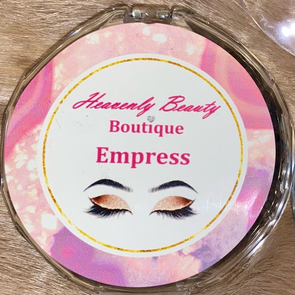25mm Mink Eyelashes - Empress - Picture 3 of 5